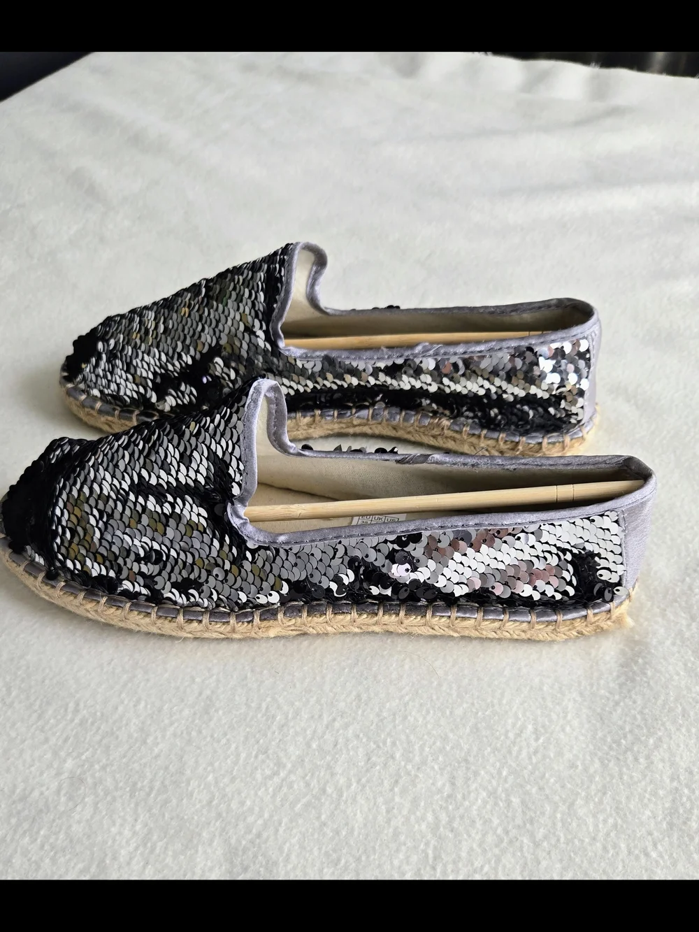 Esmara Reversible Sequin Espadrille-Style Flats – Silver/Black – Size 38 (US 7)